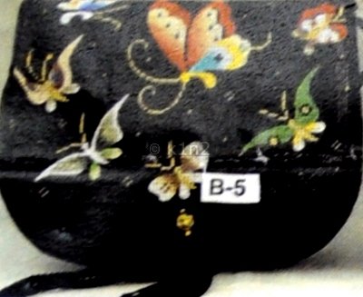 SOPB005 BUTTERFLIES BLACK PURSE FLAP by Sophia Designs