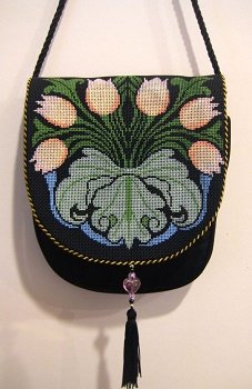 SOPA040-TULIP BLACK PURSE FLAP by Sophia Designs